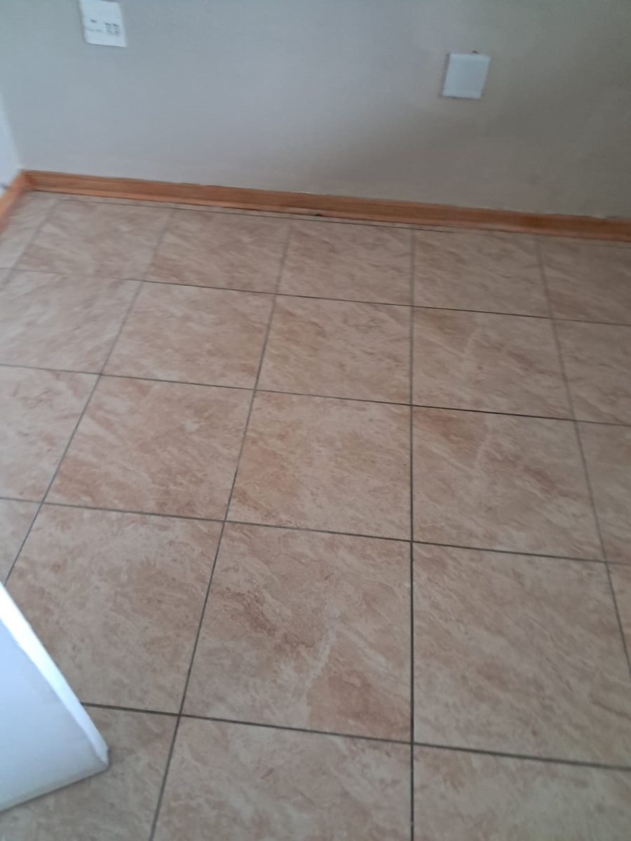 To Let 3 Bedroom Property for Rent in Northcrest Eastern Cape